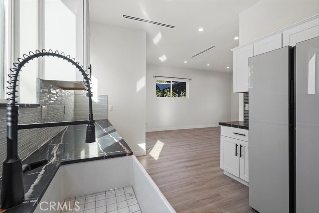 11647 N. Paso Robles Avenue, Granada Hills CA: https://media.crmls.org/medias/b0579858-5ab4-4ab8-804f-666e91901470.jpg