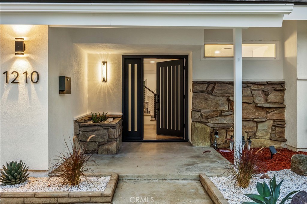 MLS #OC25260126 image #7