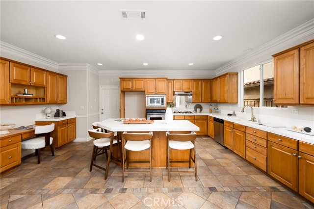 Detail Gallery Image 10 of 34 For 3425 Fionna Pl, West Covina,  CA 91792 - 5 Beds | 3 Baths