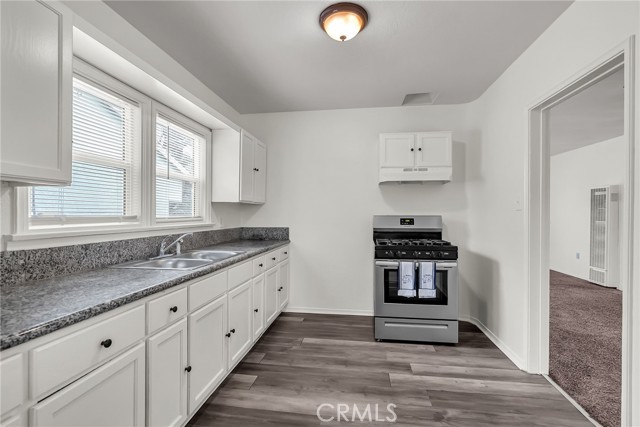 Detail Gallery Image 4 of 32 For 232 W 23rd St, San Bernardino,  CA 92405 - 2 Beds | 1 Baths