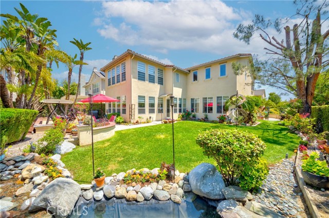 2101 S Sanders Ct, La Habra CA: https://media.crmls.org/medias/b059ae96-4903-471d-a097-a4702a1864ee.jpg
