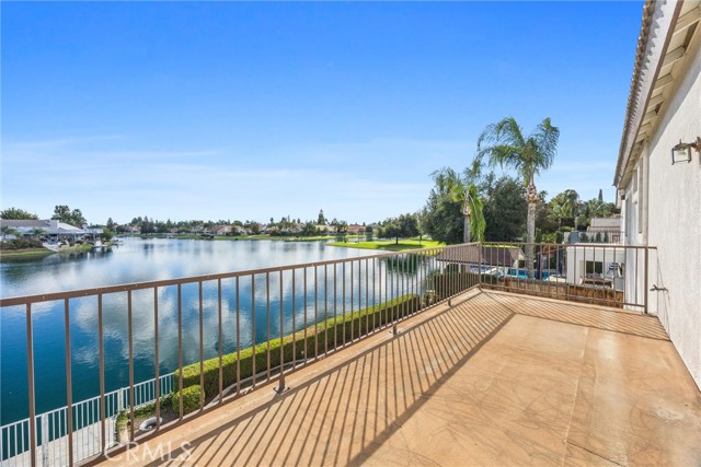 Detail Gallery Image 15 of 55 For 8707 Shore View, Bakersfield,  CA 93312 - 4 Beds | 3 Baths