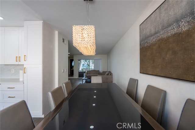 Detail Gallery Image 14 of 34 For 7757 via Rosa Maria, Burbank,  CA 91504 - 2 Beds | 3 Baths