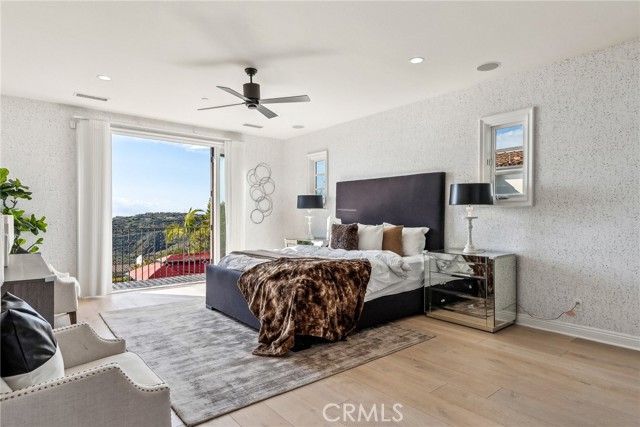 3 Coral Cay, Newport Coast CA: https://media.crmls.org/medias/b05b08f3-22be-42e7-b5ca-599fa9010681.jpg