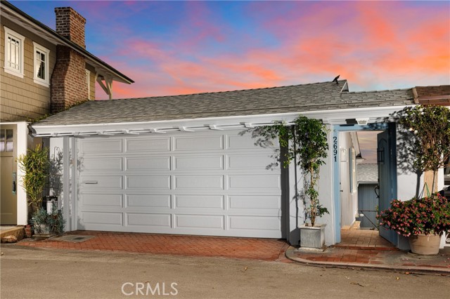 2691 Victoria, Laguna Beach CA: https://media.crmls.org/medias/b05b0d3f-3d61-45d5-8981-3aaaa5013678.jpg