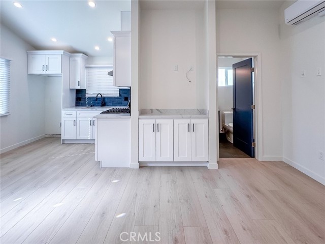 7864 Clearfield Avenue, Panorama City CA: https://media.crmls.org/medias/b05b29e8-579f-4c6f-8093-26458154e7c4.jpg