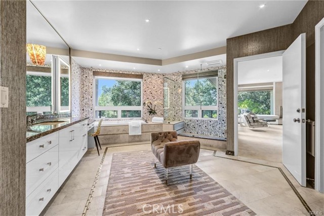 Detail Gallery Image 22 of 43 For 935 Hillcrest, Pasadena,  CA 91106 - 6 Beds | 7/1 Baths