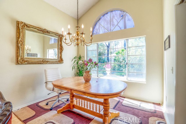 Detail Gallery Image 15 of 59 For 23959 Creekwood Dr, Moreno Valley,  CA 92557 - 4 Beds | 2/1 Baths