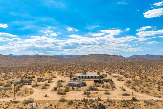 Detail Gallery Image 1 of 74 For 1090 Jemez Trl, Yucca Valley,  CA 92284 - 2 Beds | 2 Baths