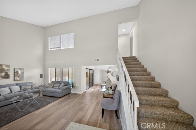 Detail Gallery Image 5 of 44 For 26 Claret #40,  Irvine,  CA 92614 - 2 Beds | 1/1 Baths