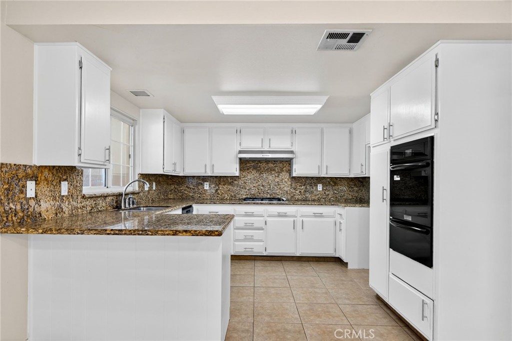 MLS #OC25241667 image #14