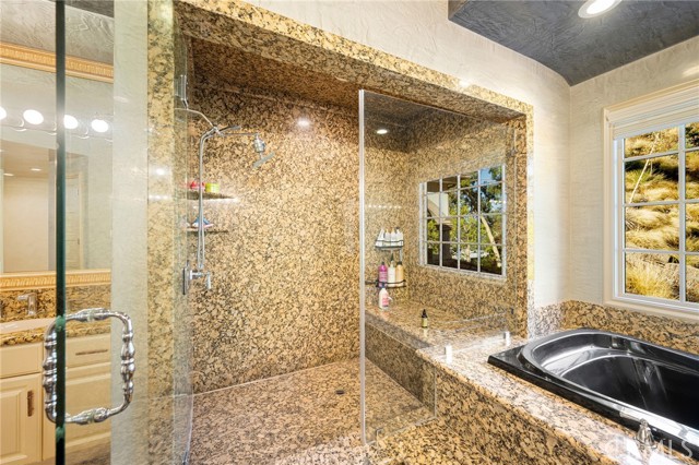 Detail Gallery Image 32 of 50 For 3331 Oakmont View Dr, Glendale,  CA 91208 - 5 Beds | 4/1 Baths