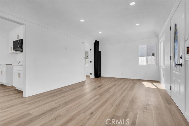 3140 Pluma Street, Lynwood CA: https://media.crmls.org/medias/b062133d-2118-4f58-8dbc-89b25077ebec.jpg