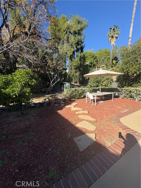 Detail Gallery Image 19 of 22 For 20955 De Mina, Woodland Hills,  CA 91364 - 3 Beds | 2 Baths