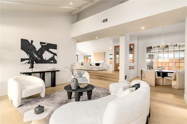 Detail Gallery Image 12 of 40 For 1206 Blue Gum Ln, Newport Beach,  CA 92660 - 3 Beds | 3/1 Baths