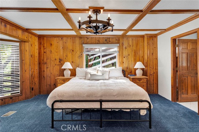 915 Trinity, Lake Arrowhead, CA 92352