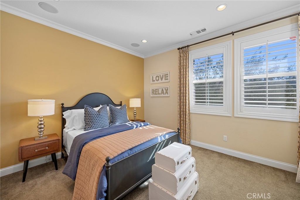 MLS #OC25274219 image #26