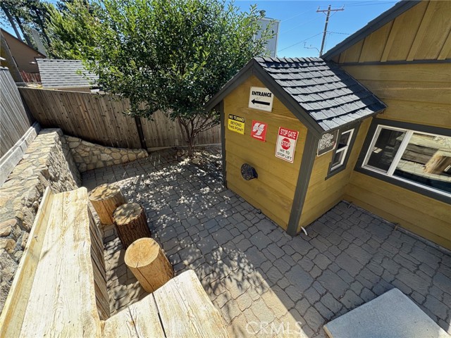 Detail Gallery Image 14 of 38 For 24998 Ocean View Dr, Crestline,  CA 92325 - 1 Beds | 1 Baths