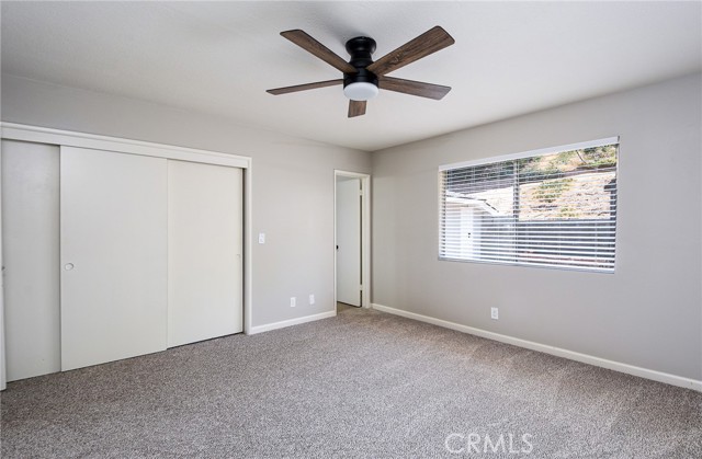 15195 Kingsway Drive, Lake Elsinore CA: https://media.crmls.org/medias/b0647fb7-bd40-4070-9990-df0d906a60d2.jpg