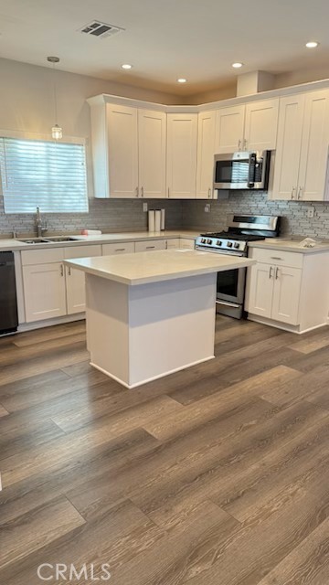 Detail Gallery Image 6 of 7 For 21336 Providencia, Woodland Hills,  CA 91367 - 2 Beds | 2 Baths