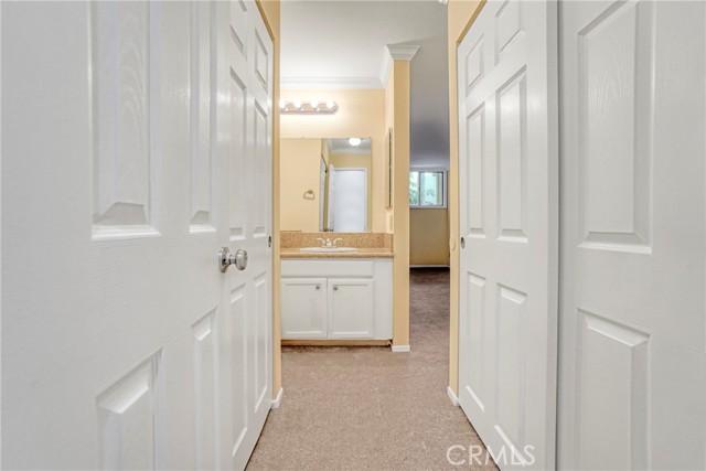 Detail Gallery Image 15 of 28 For 5325 Newcastle Ave #240,  Encino,  CA 91316 - 2 Beds | 2 Baths
