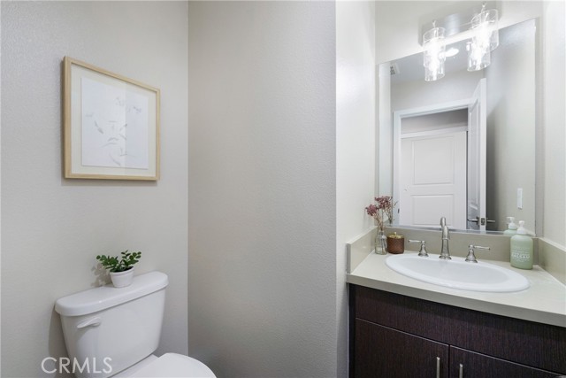 Detail Gallery Image 13 of 39 For 168 N Orange Ave, Brea,  CA 92821 - 3 Beds | 3/1 Baths