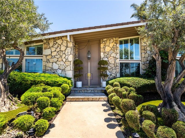 5306 Montemalaga Drive, Rancho Palos Verdes, California 90275, 3 Bedrooms Bedrooms, ,2 BathroomsBathrooms,Single Family Residence,For Sale,Montemalaga,SB24121040