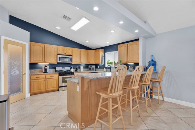 14665 Echo Lane, Helendale CA: https://media.crmls.org/medias/b065df1e-87a0-4140-bd1c-0d15c2949455.jpg