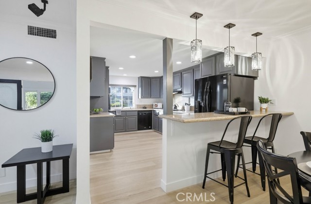 Detail Gallery Image 13 of 66 For 10232 Hialeah, Cypress,  CA 90630 - 5 Beds | 2/1 Baths