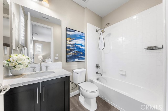 Detail Gallery Image 32 of 46 For 11 Goldenrod, Lake Forest,  CA 92630 - 4 Beds | 4/1 Baths