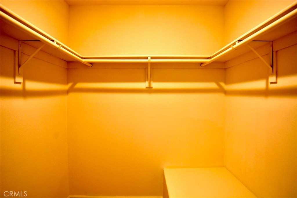 https://media.crmls.org/medias/b0675412-37a1-453c-a8c0-2242417d73b0.jpg?preset=X-Large