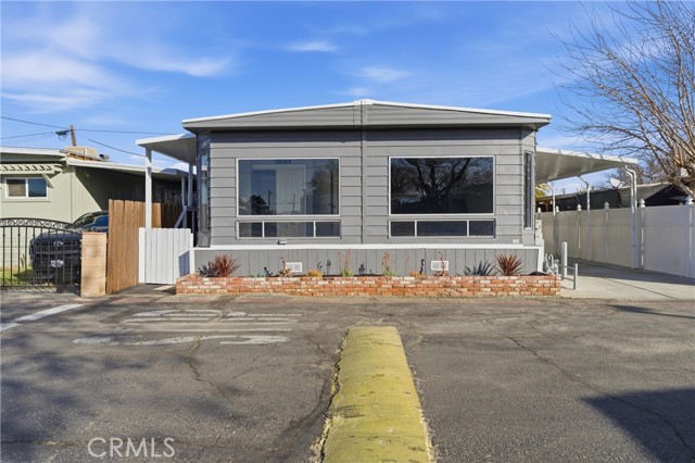 Detail Gallery Image 2 of 18 For 3157 E Avenue I #F11,  Lancaster,  CA 93535 - 3 Beds | 2 Baths