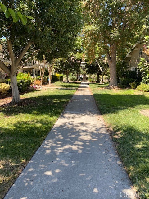 Detail Gallery Image 2 of 26 For 547 via Estrada #N,  Laguna Woods,  CA 92637 - 2 Beds | 2 Baths
