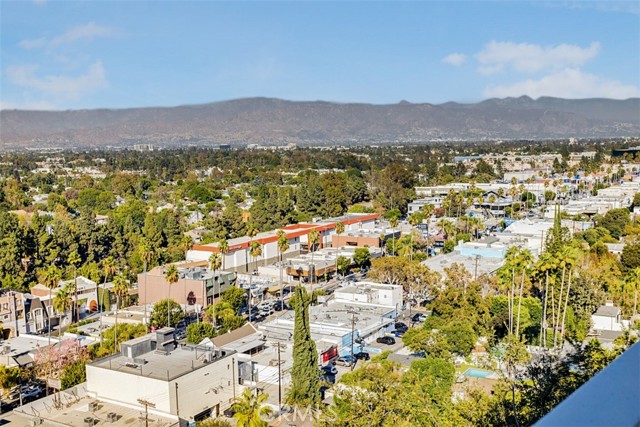 Detail Gallery Image 64 of 71 For 4248 Vanetta Dr, Studio City,  CA 91604 - 5 Beds | 4/1 Baths