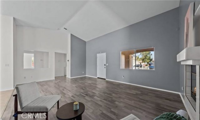 Detail Gallery Image 5 of 11 For 27185 White Ct, Menifee,  CA 92585 - 3 Beds | 2 Baths