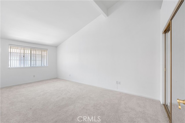 7 Greenmeadow Drive, Newbury Park CA: https://media.crmls.org/medias/b06bf53f-e356-4a40-b2b7-ef24afdc4dec.jpg