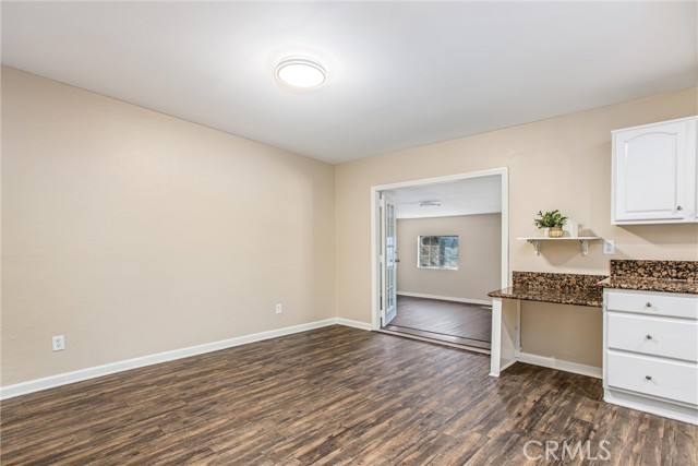 Detail Gallery Image 8 of 32 For 10132 Shady View Street, Riverside,  CA 92503 - 4 Beds | 2 Baths