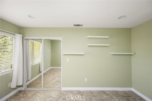 Image 21 of 31 For 1108 Groveland Place