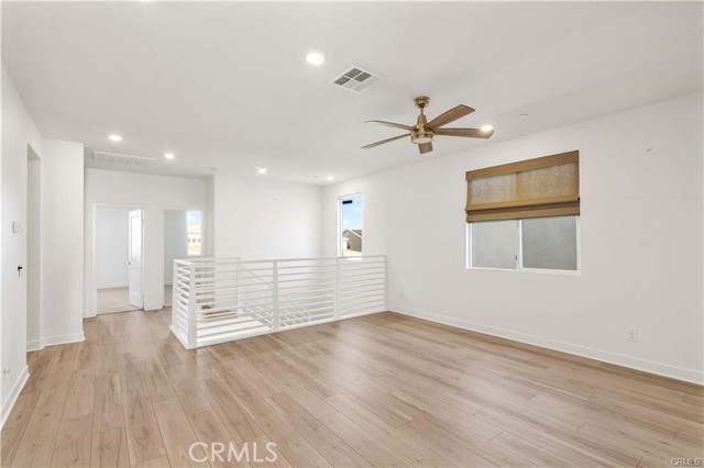 Detail Gallery Image 13 of 33 For 2872 Santa Fiora, Corona,  CA 92882 - 5 Beds | 3 Baths