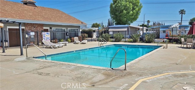 Detail Gallery Image 17 of 22 For 8811 Canoga Ave #120,  Canoga Park,  CA 91304 - 2 Beds | 1 Baths