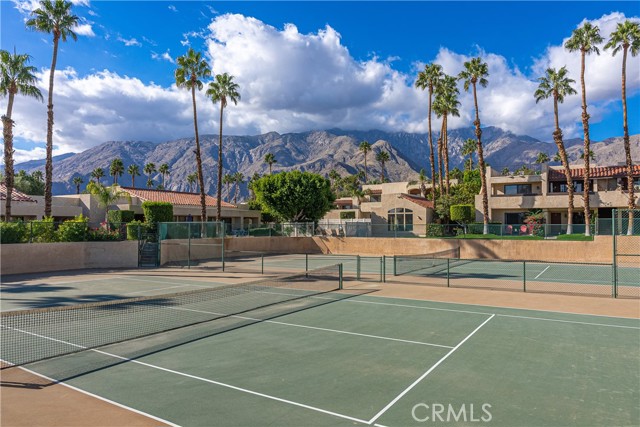Detail Gallery Image 17 of 21 For 200 E Racquet Club Dr #24,  Palm Springs,  CA 92262 - 2 Beds | 2 Baths