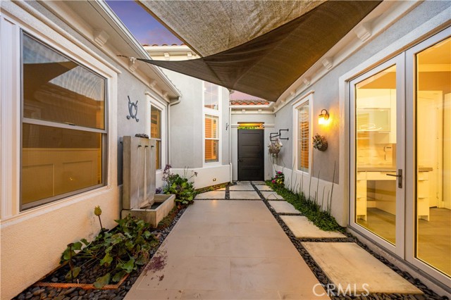 58 Victoria, Newport Beach CA: https://media.crmls.org/medias/b07101c3-5412-42c5-8ea1-e27ad84b0154.jpg
