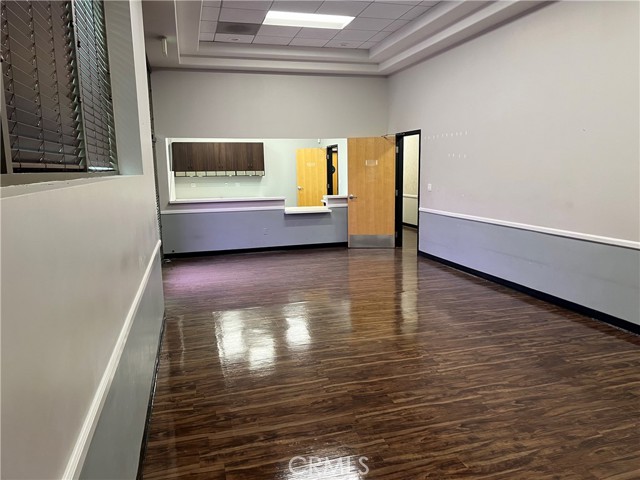 175 E 9th Street, Corona, California 92879, ,Commercial Lease,For Rent,175 E 9th Street,CRSR24049207