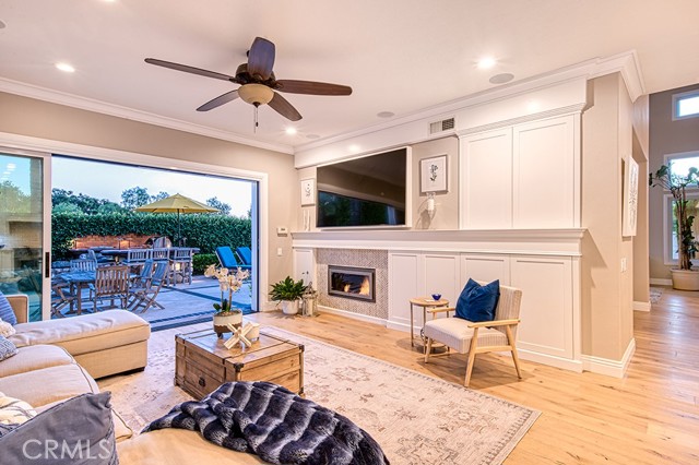 12 Eisenhower Lane, Coto de Caza CA: https://media.crmls.org/medias/b0718251-b25f-4319-91aa-23f490d6c5b2.jpg
