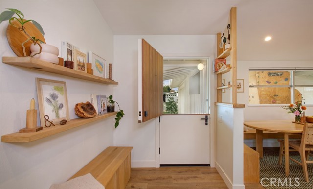 305 Bowling Green Drive, Costa Mesa CA: https://media.crmls.org/medias/b071f74d-c4b3-45e2-bf4c-cd799c9f6dd0.jpg