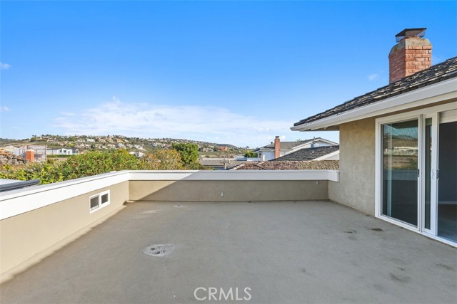 Detail Gallery Image 23 of 40 For 3800 Topside Ln, Corona Del Mar,  CA 92625 - 4 Beds | 3/1 Baths