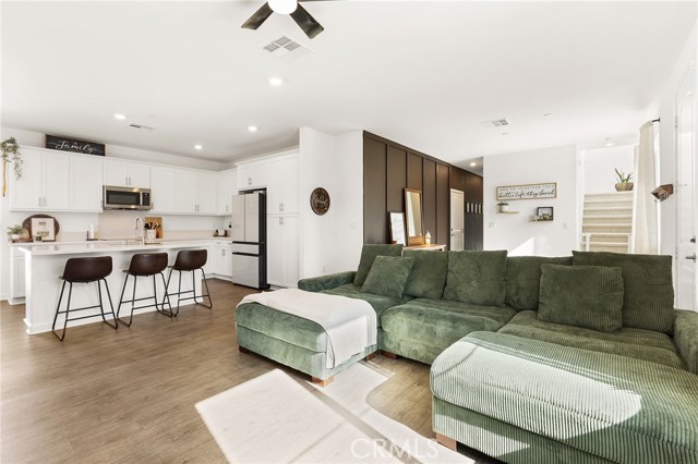 Detail Gallery Image 4 of 37 For 31530 Cobalite Dr, Winchester,  CA 92596 - 4 Beds | 3 Baths