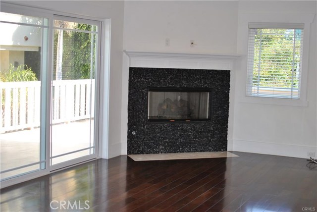Detail Gallery Image 36 of 75 For 804 N Irena Ave #B,  Redondo Beach,  CA 90277 - 3 Beds | 2/1 Baths