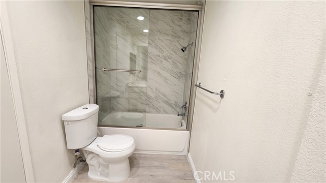 Detail Gallery Image 18 of 26 For 4080 via Marisol #129,  Los Angeles,  CA 90042 - 2 Beds | 2 Baths