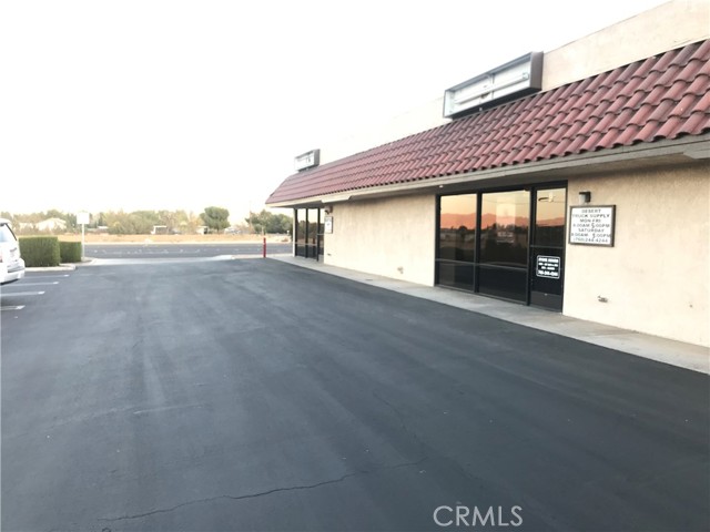 10178 I Avenue, Hesperia, California 92345, ,Commercial Lease,For Rent,10178 I Avenue,CRHD23051762